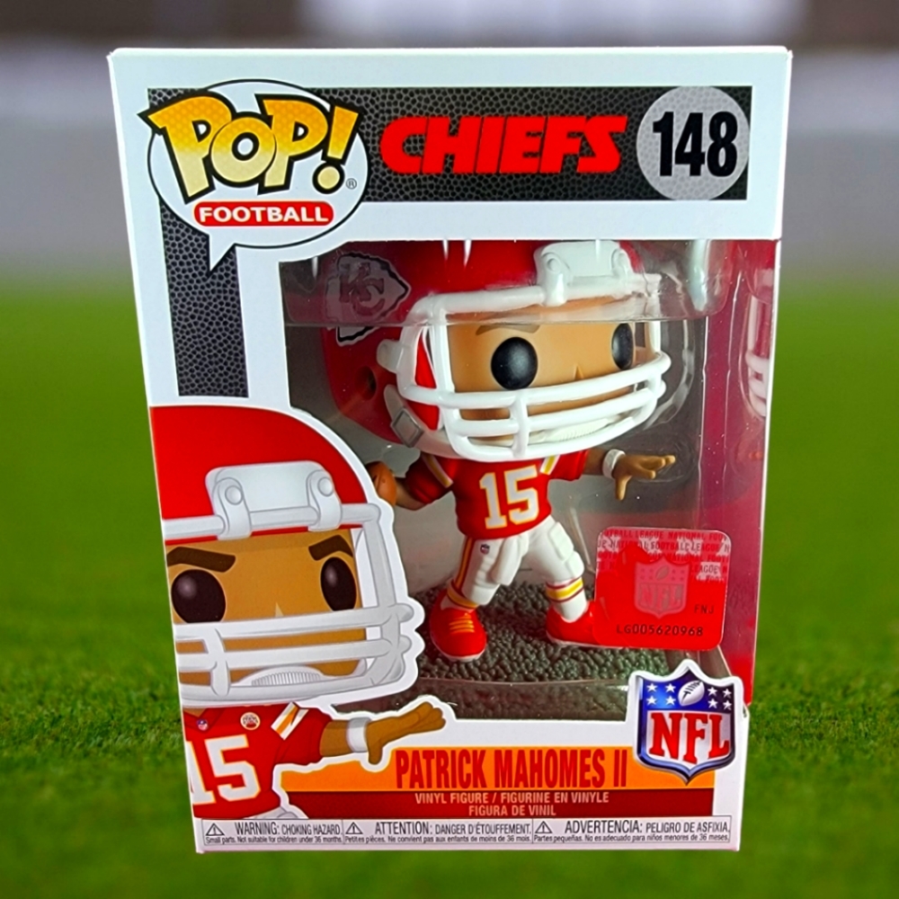 Patrick Mahomes funko # 148 (nib) with pop protector